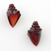 Unicorne Muschelförmige Glasperlen klein Ruby Rainbow, 1 Stück